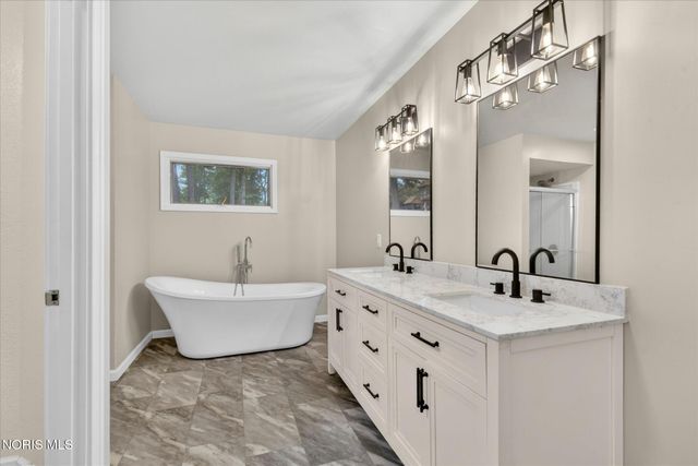 5117 Brenden Way, Sylvania, OH 43560