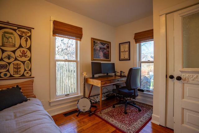 404 Napoleon Street, Valparaiso, IN 46383