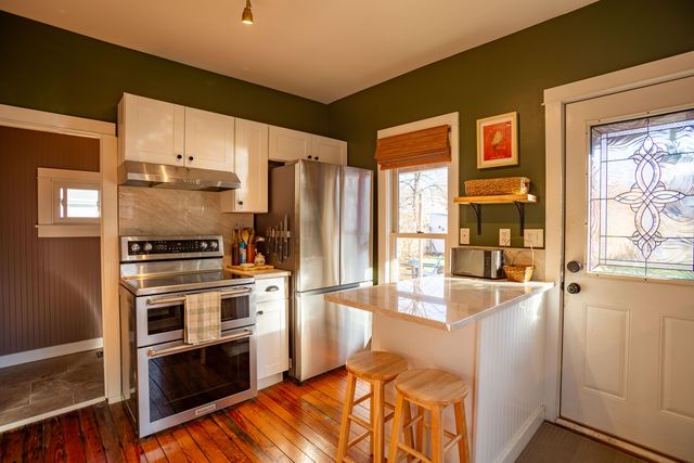 404 Napoleon Street, Valparaiso, IN 46383