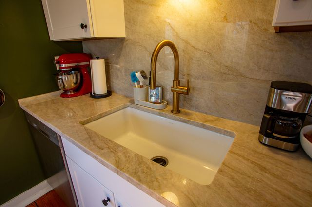 404 Napoleon Street, Valparaiso, IN 46383