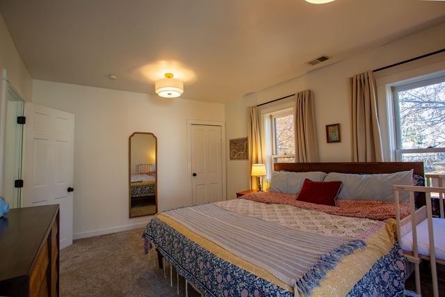 404 Napoleon Street, Valparaiso, IN 46383