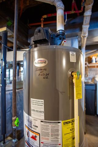 404 Napoleon Street, Valparaiso, IN 46383