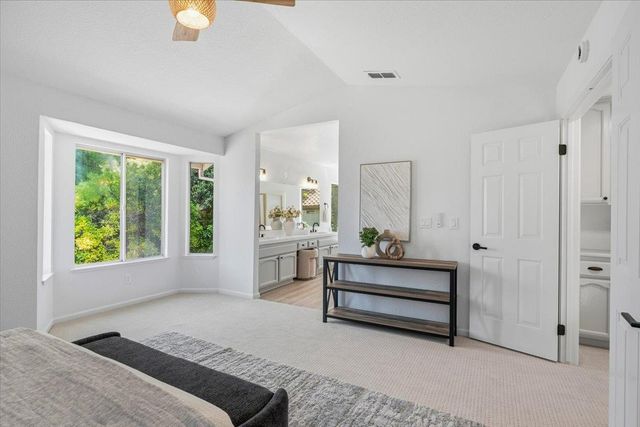 7812 River Village Dr, Sacramento, CA 95831