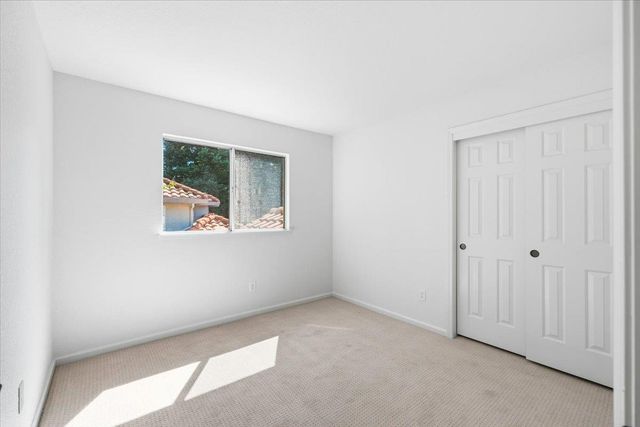 7812 River Village Dr, Sacramento, CA 95831