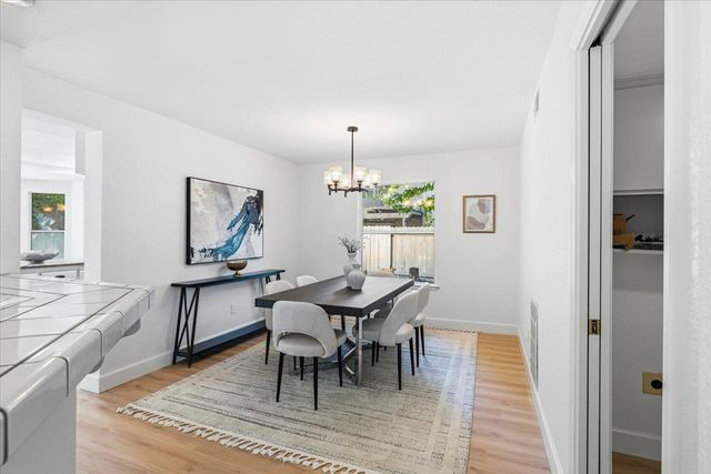 7812 River Village Dr, Sacramento, CA 95831