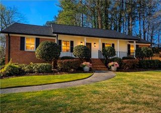 2752 Saddle Ridge Lake Drive, Marietta, GA 30062