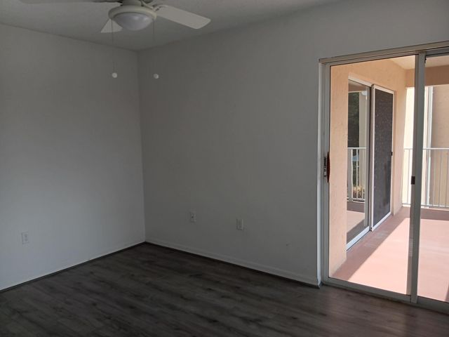 1640 N 42nd Circle 204, Vero Beach, FL 32967