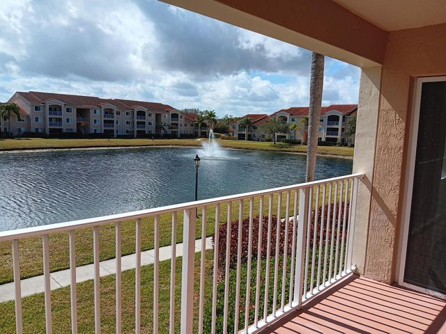 1640 N 42nd Circle 204, Vero Beach, FL 32967