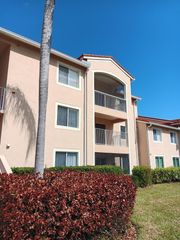 1640 N 42nd Circle 204, Vero Beach, FL 32967