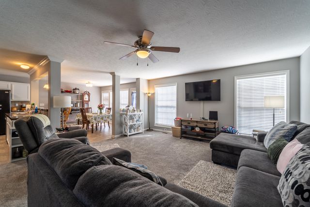 2037 Kearns Way, Richmond, KY 40475