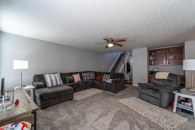 2037 Kearns Way, Richmond, KY 40475