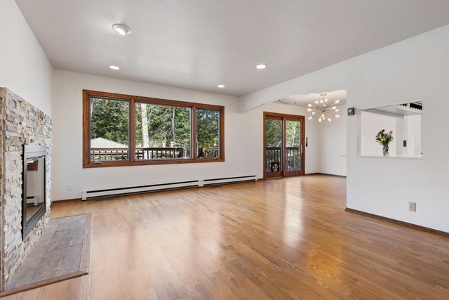 125 Pleasant Lane E, Excelsior, MN 55331