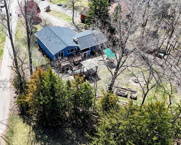 125 Pleasant Lane E, Excelsior, MN 55331