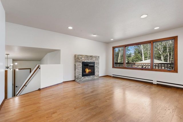 125 Pleasant Lane E, Excelsior, MN 55331