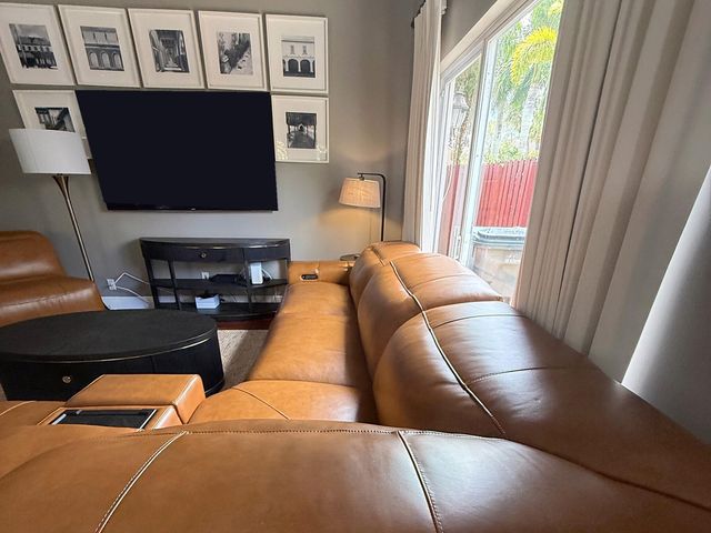1752 Harborside Circle, Wellington, FL 33414