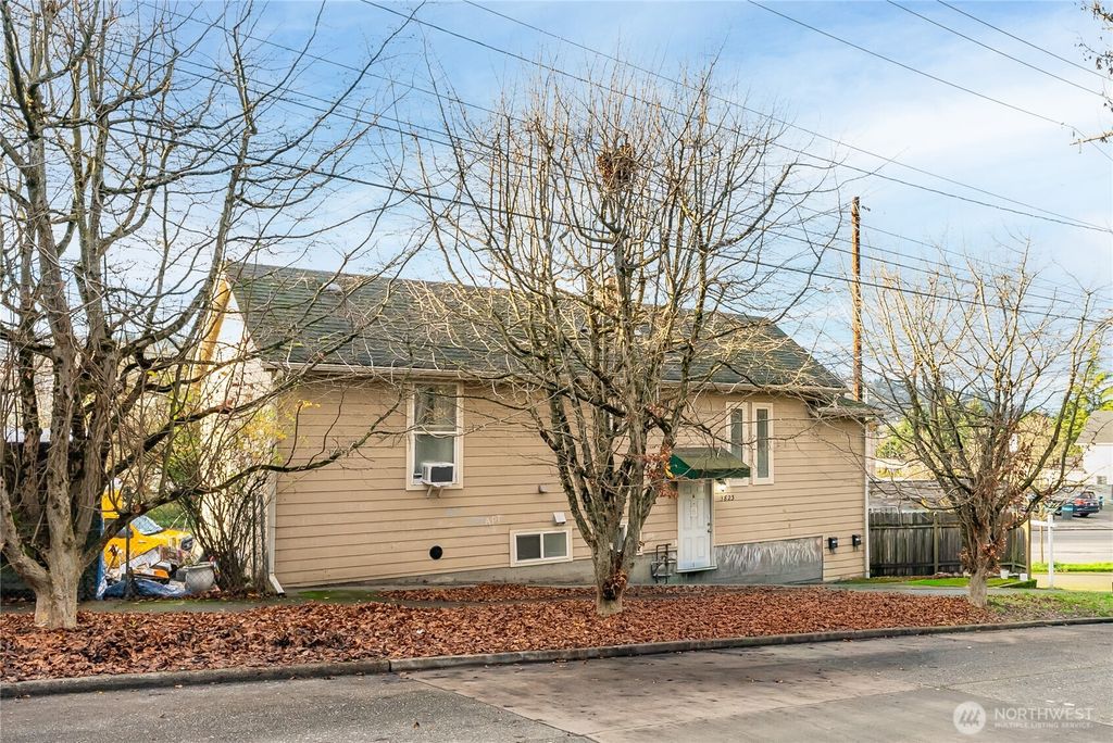 3823 Delridge Way SW, Seattle, WA 98106