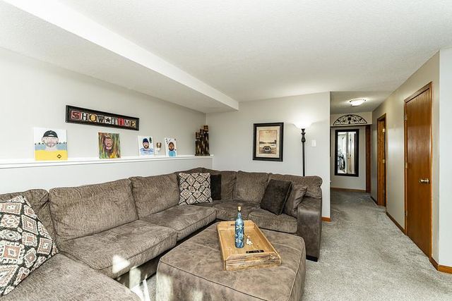 3864 Chesapeake Lane NW, Rochester, MN 55901