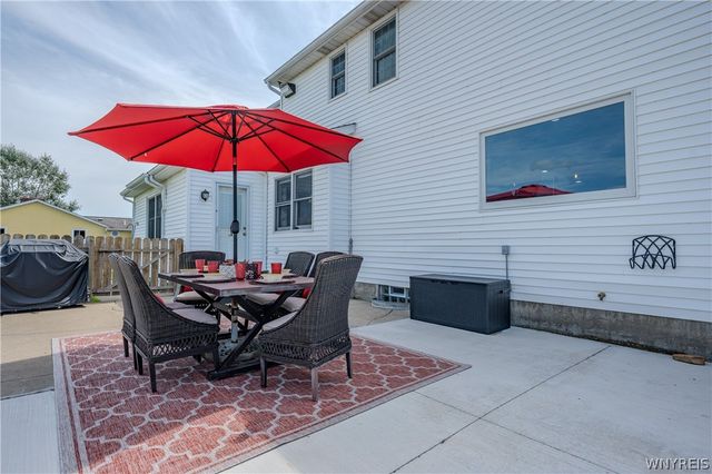 3545 Moyer Road, Wheatfield, NY 14120