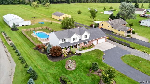3545 Moyer Road, Wheatfield, NY 14120