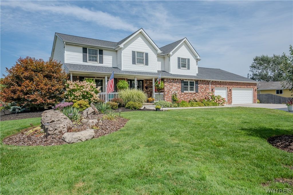 3545 Moyer Road, Wheatfield, NY 14120