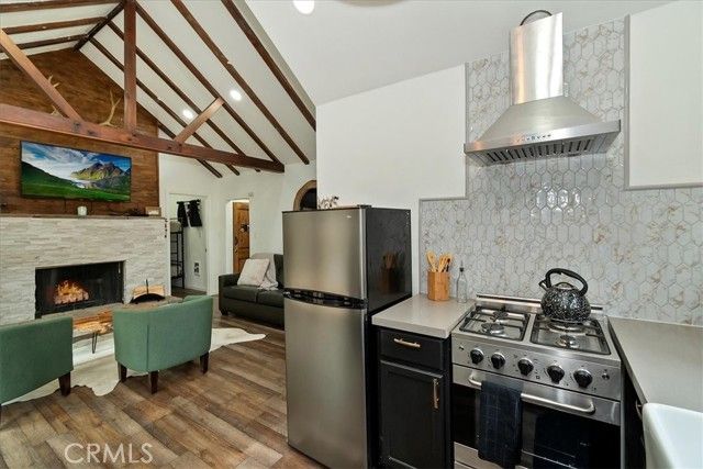 898 Brier Trail, Big Bear Lake, CA 92315