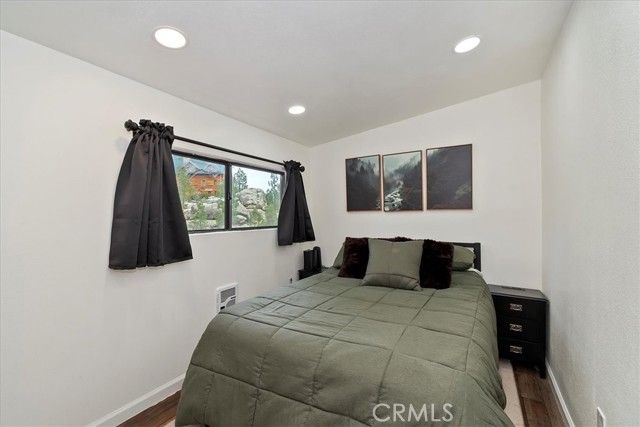 898 Brier Trail, Big Bear Lake, CA 92315