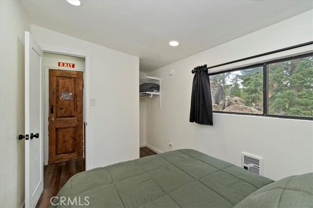 898 Brier Trail, Big Bear Lake, CA 92315