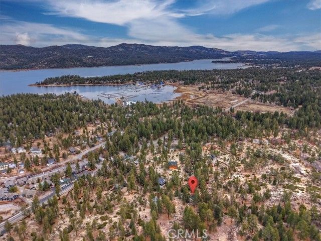 898 Brier Trail, Big Bear Lake, CA 92315
