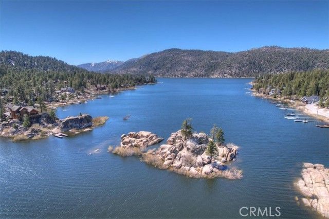 898 Brier Trail, Big Bear Lake, CA 92315