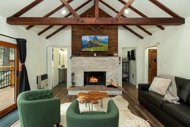 898 Brier Trail, Big Bear Lake, CA 92315