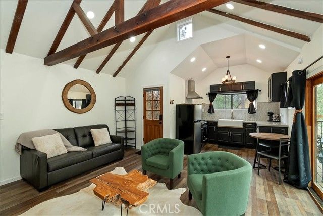 898 Brier Trail, Big Bear Lake, CA 92315