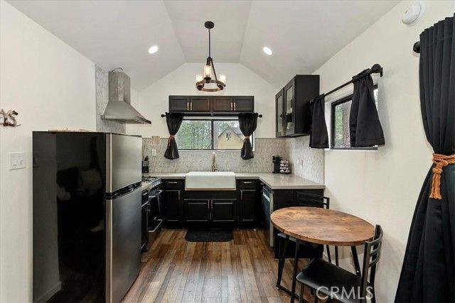 898 Brier Trail, Big Bear Lake, CA 92315