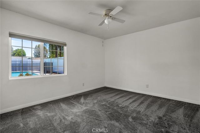 7656 Lasaine, Northridge, CA 91325