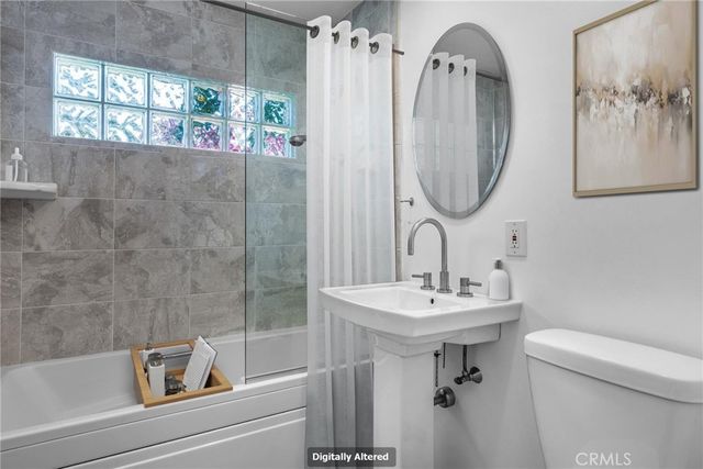 7656 Lasaine, Northridge, CA 91325