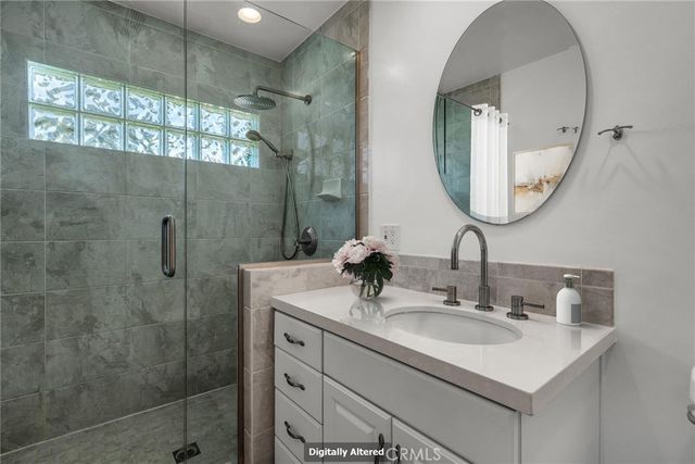 7656 Lasaine, Northridge, CA 91325