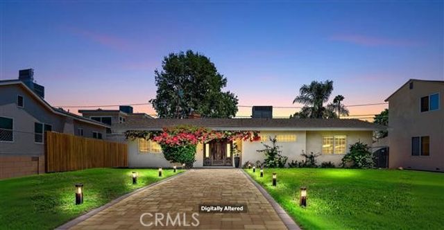 7656 Lasaine, Northridge, CA 91325