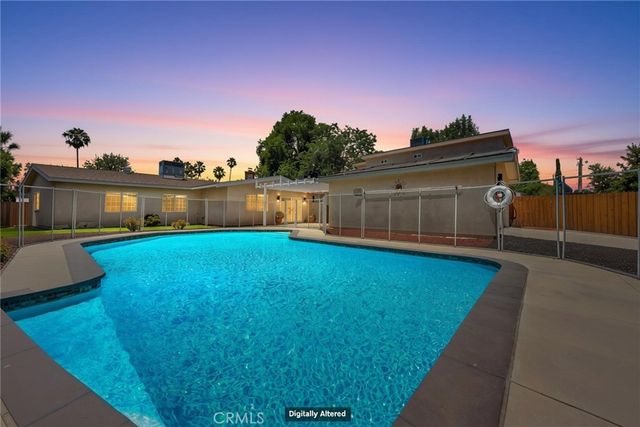 7656 Lasaine, Northridge, CA 91325