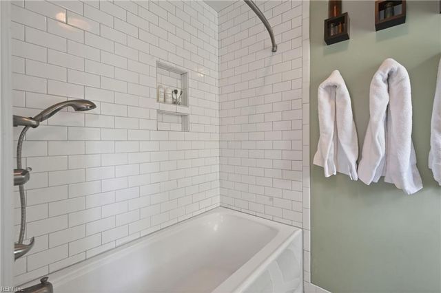 5231 Powhatan AVE, Norfolk, VA 23508