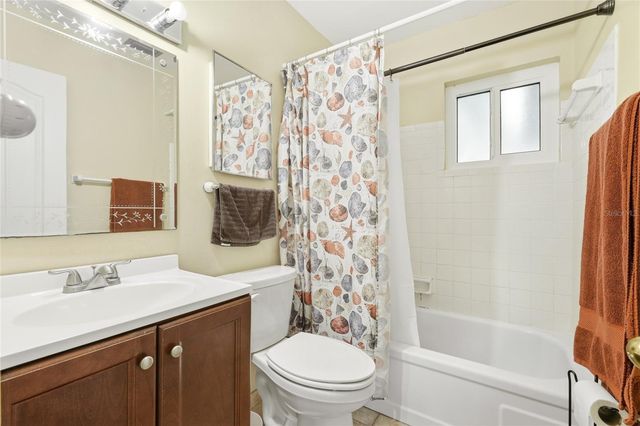 6067 ARLENE WAY 5, Bradenton, FL 34207