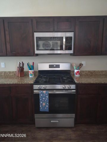1247 Deerfield Drive, Fallon, NV 89406