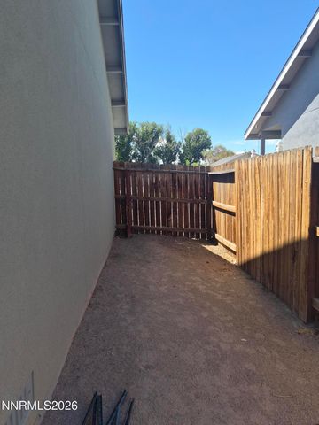 1247 Deerfield Drive, Fallon, NV 89406
