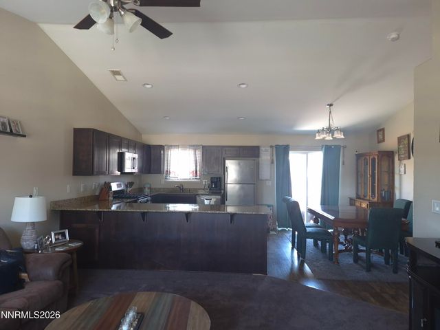 1247 Deerfield Drive, Fallon, NV 89406