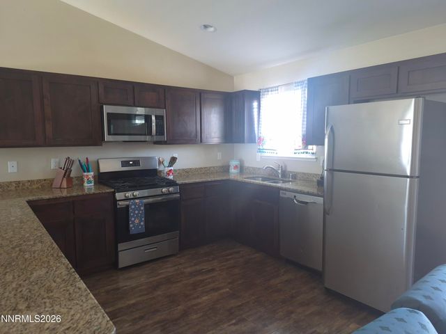 1247 Deerfield Drive, Fallon, NV 89406