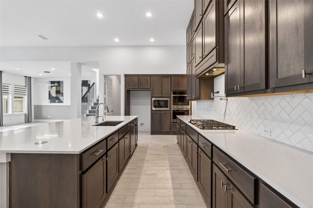 32018 Crested Knoll Court, Fulshear, TX 77441