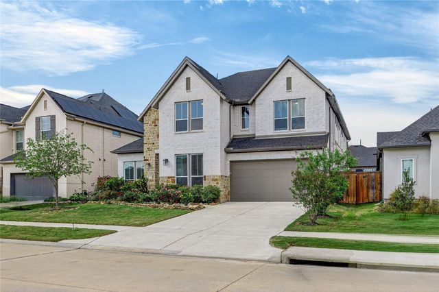 32018 Crested Knoll Court, Fulshear, TX 77441