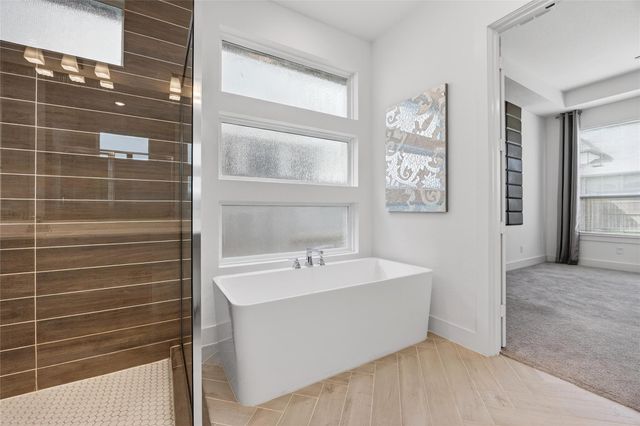 32018 Crested Knoll Court, Fulshear, TX 77441