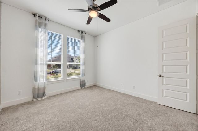 32018 Crested Knoll Court, Fulshear, TX 77441