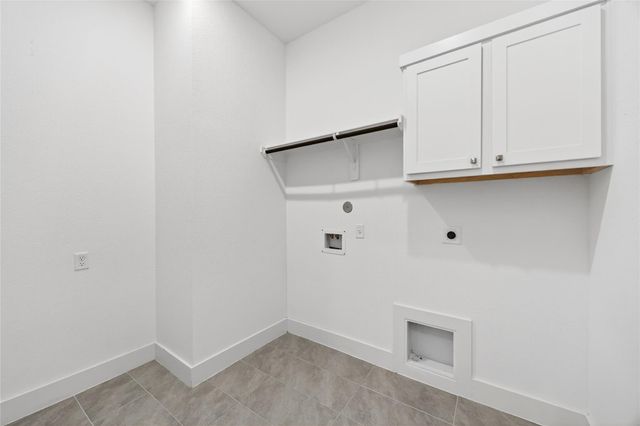 32018 Crested Knoll Court, Fulshear, TX 77441