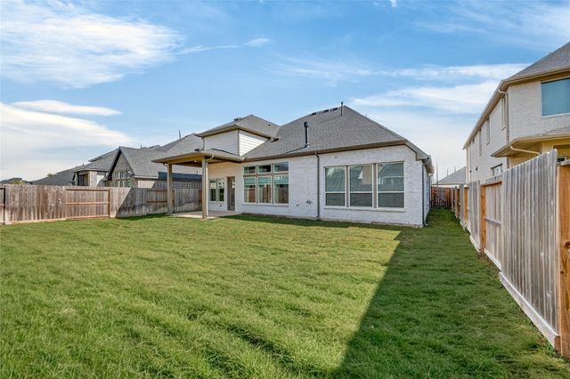 32018 Crested Knoll Court, Fulshear, TX 77441