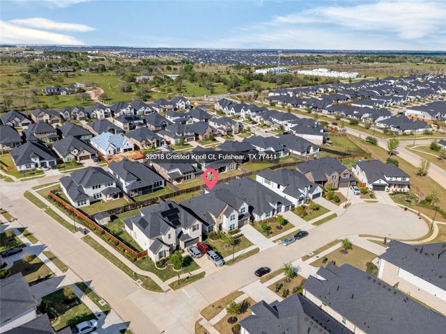 32018 Crested Knoll Court, Fulshear, TX 77441